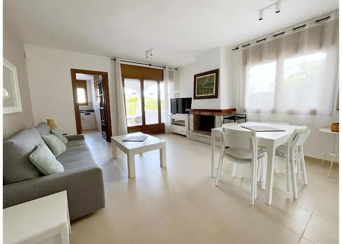 Дом отдыха Maison Avec Piscine